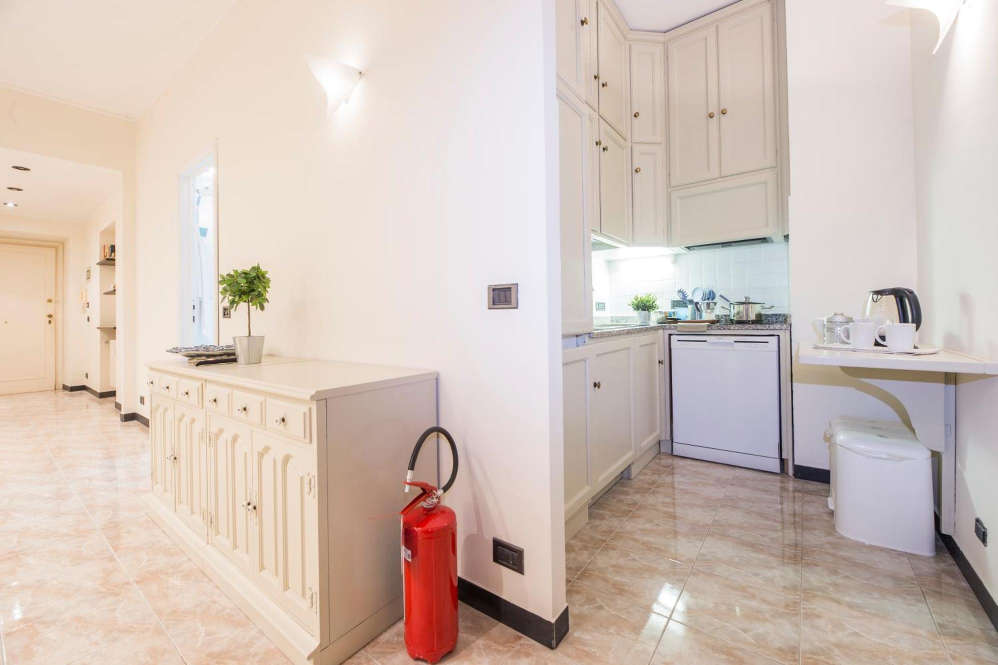 Casaviva - Elegant Bilo With Shared Pool In Nervi *