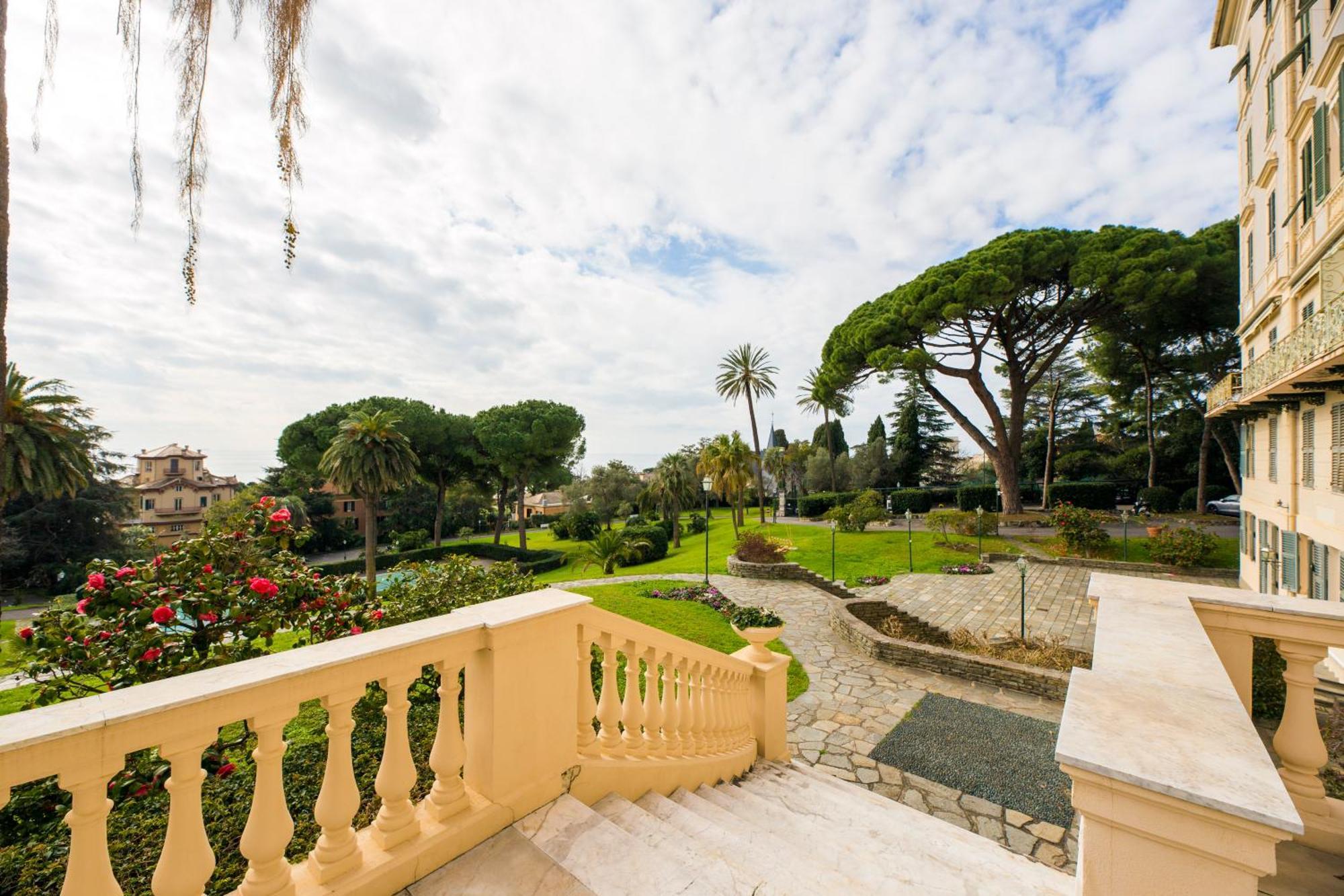 Casaviva - Elegant Bilo With Shared Pool In Nervi *