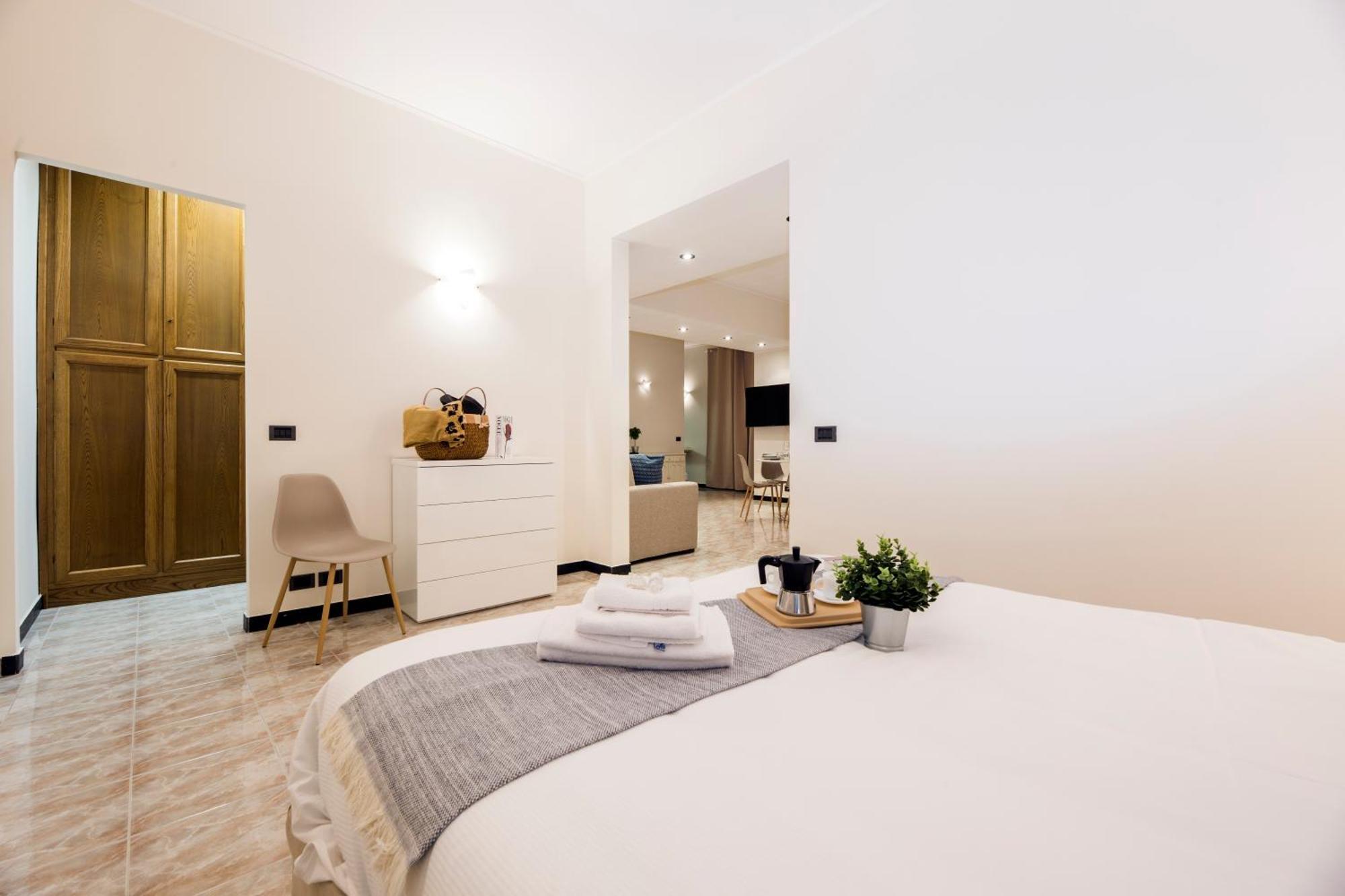 Casaviva - Elegant Bilo With Shared Pool In Nervi * Génova